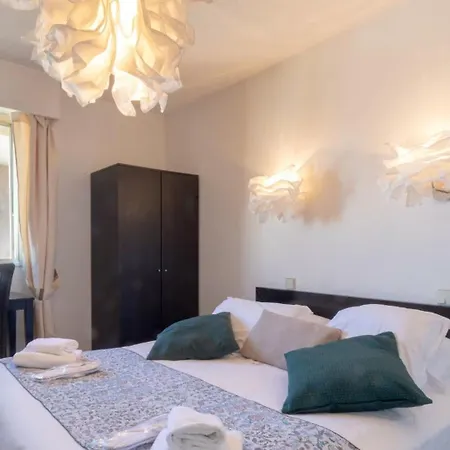 Sweett - Maison Blanche Apartment *