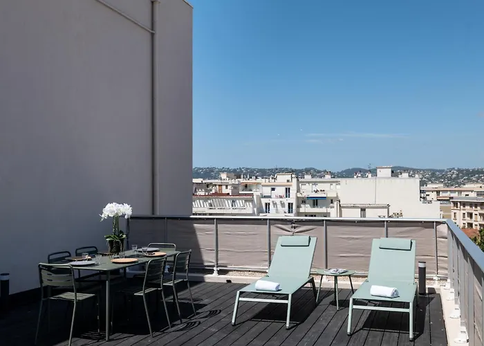 Sweett - Maison Blanche * Juan-les-Pins